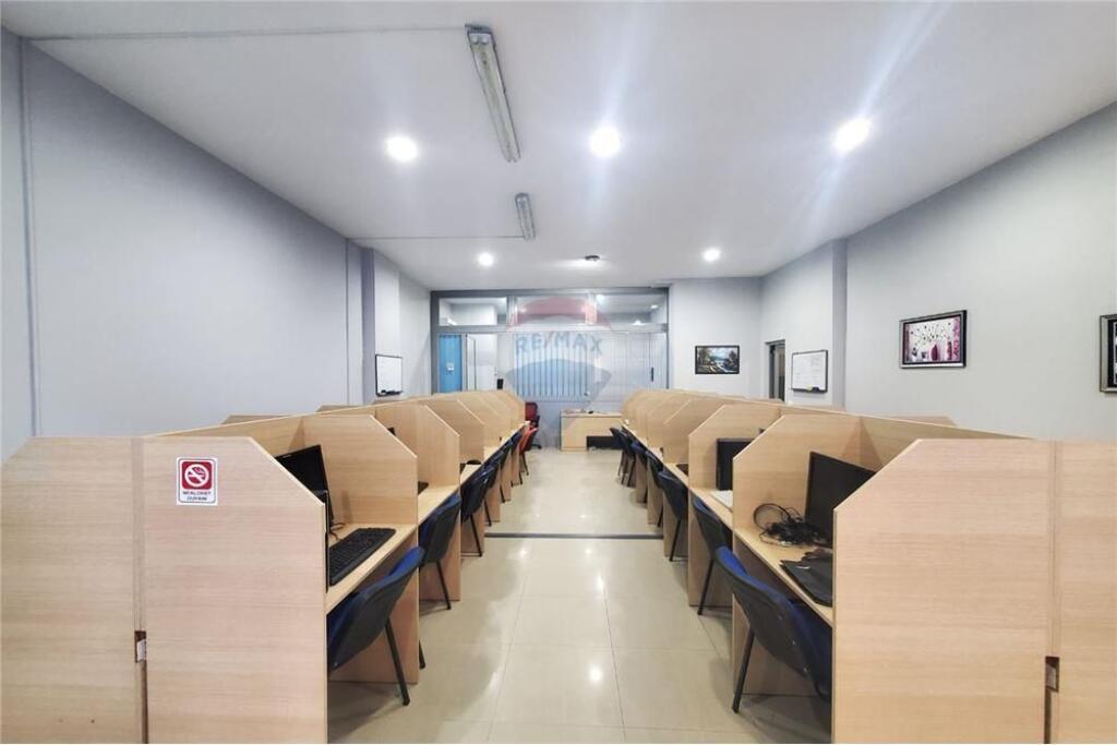 UFFICIO/AMBIENTE OPEN SPACE IN AFFITTO- VIA VACE ZELA