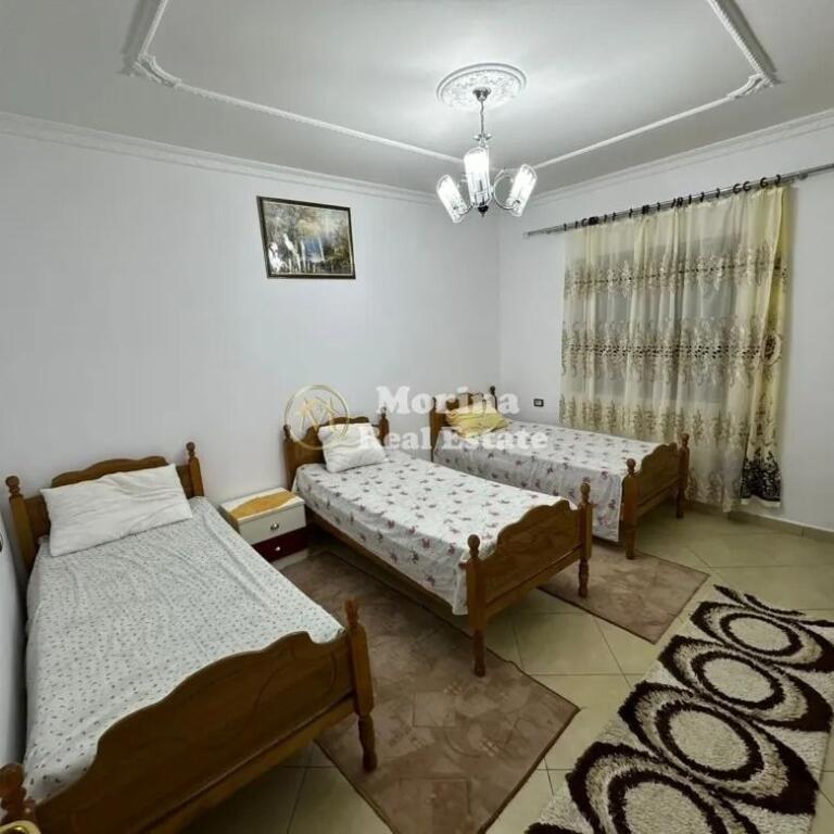 Qera,Hyrje Private 2+1+Post Parkimi,5 Maj,600 euro/muaj