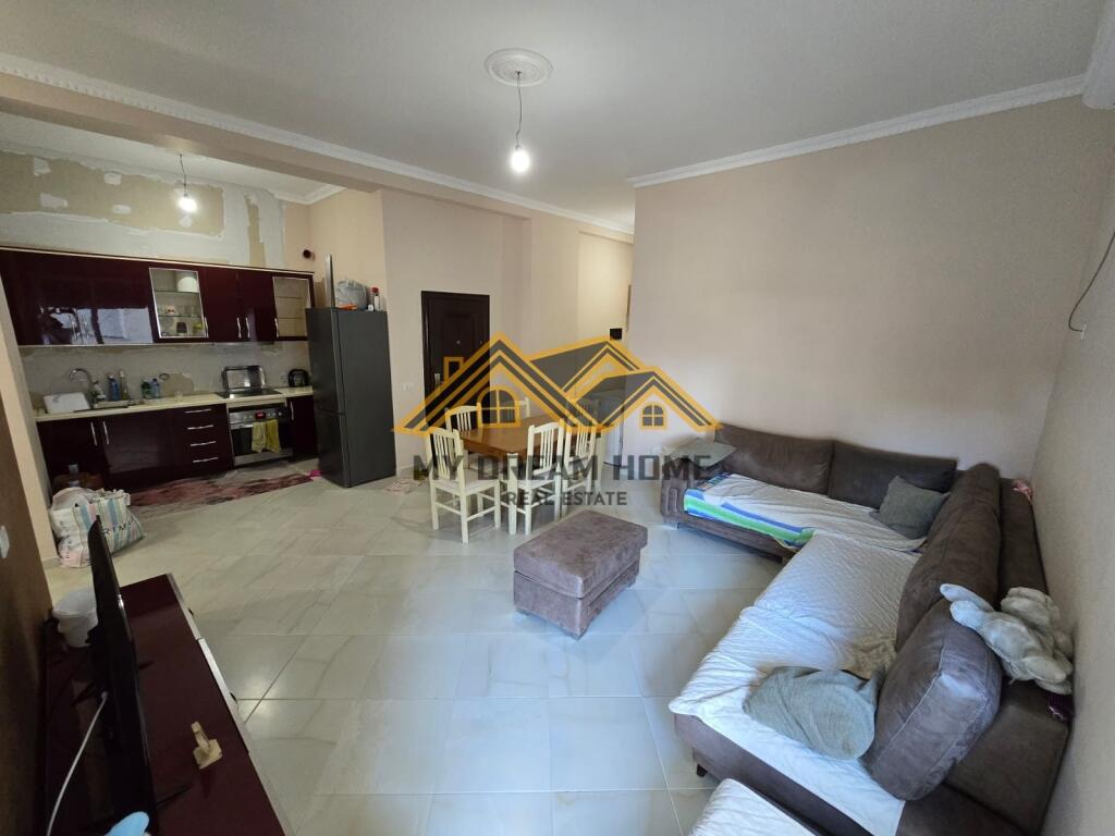 FOR SALE APARTMENT 2+1+ ONE PARKING SPACE AT SHKEMBI I KAVAJES!!