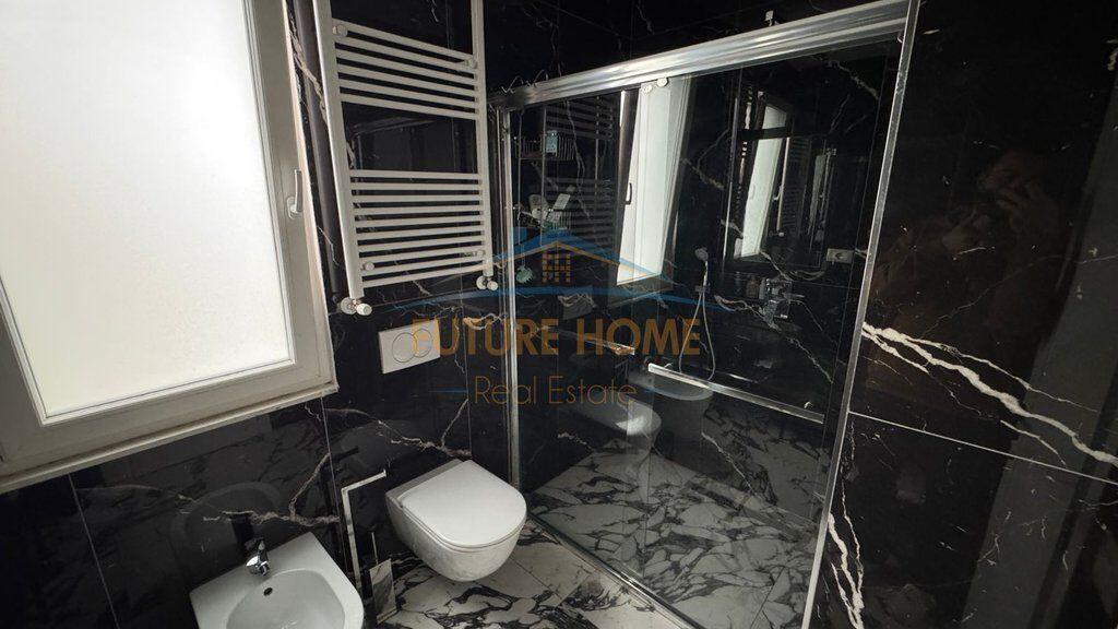 Shitet penthouse 3+1+2+post parkimi Kopshti Zologjik