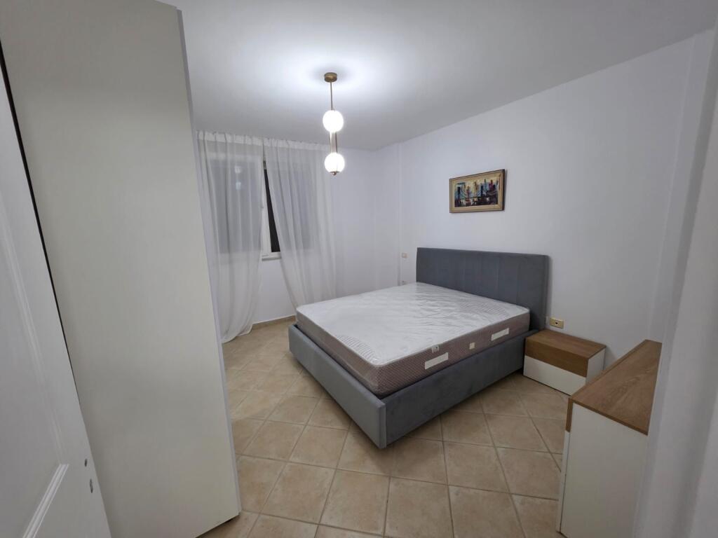 Apartament 1+1, Ekspozita!