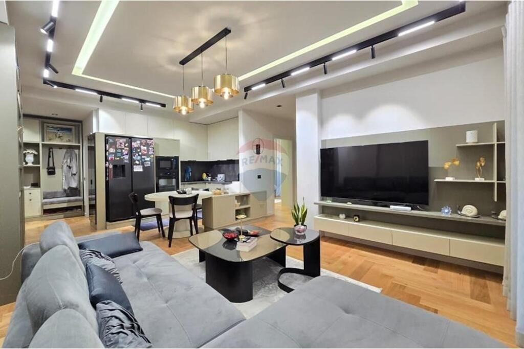 APARTAMENT 2+1 PER SHITJE TEK RRUGA E KOSOVAREVE