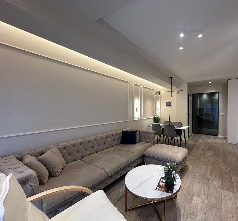 Apartament Modern 2+1 me Qira pranë Kishës Katolike – Rruga e Kavajës