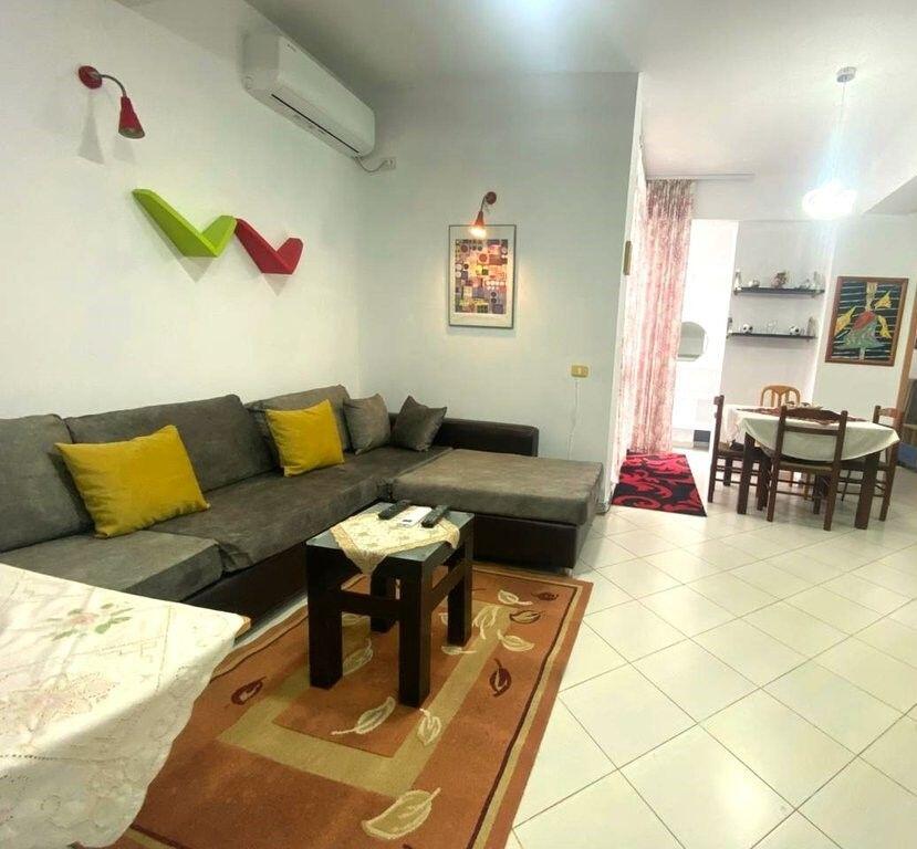 Apartament 1+1 me Qira në Rrugën e Kavajës – Totalisht i Mobiluar