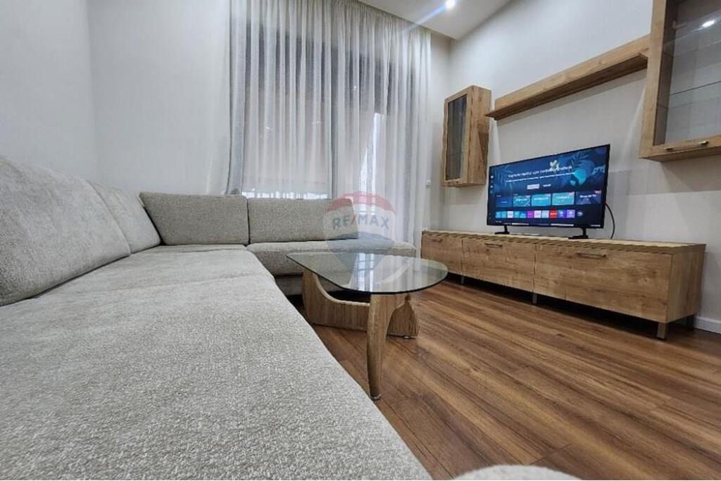 Apartament 1+1 per qira, Pazari i Ri