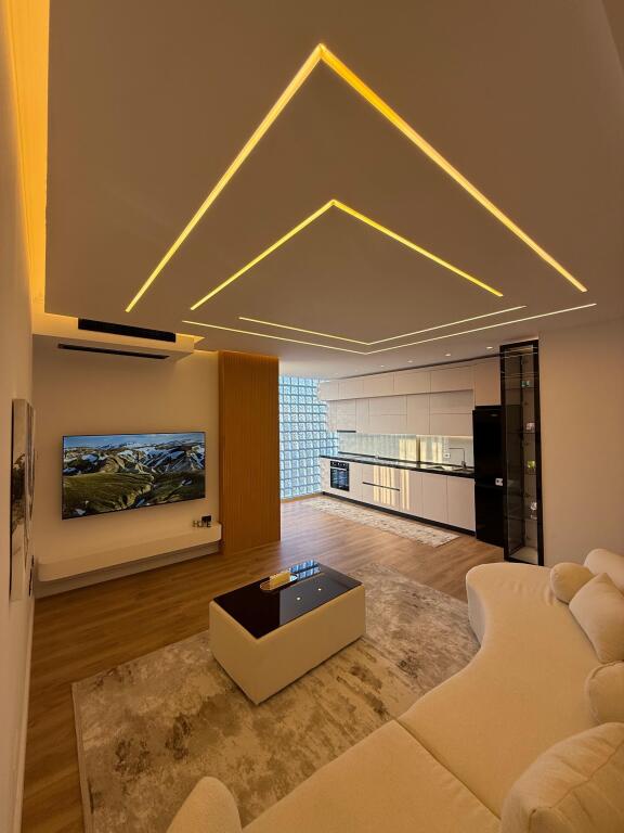 Jepet apartament me qira 2+1+2 Rruga e Kosovarve