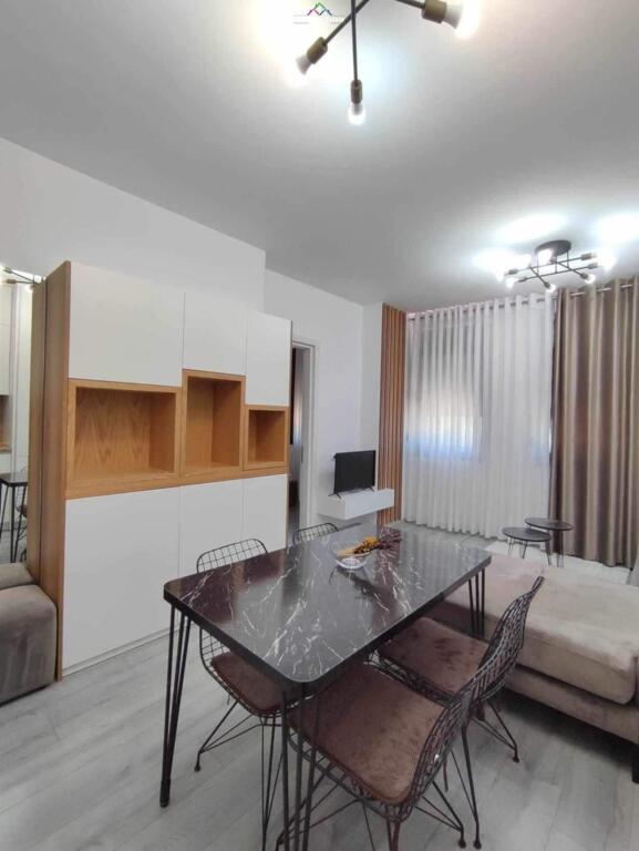 Apartament Me Qera 1+1 Prane Amerikan 3 (ID B210256) Tirane