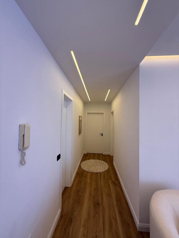 Jepet apartament me qira 2+1+2 Rruga e Kosovarve