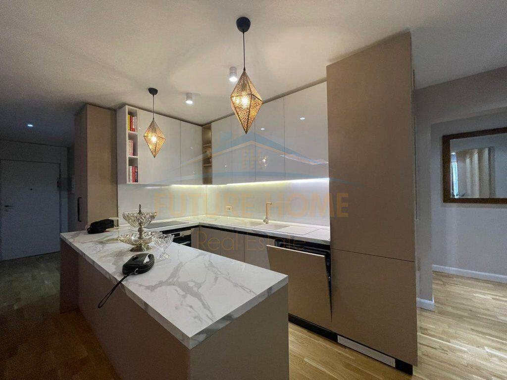 Apartament me qera, 3+1+2, Rruga E Elbasanit