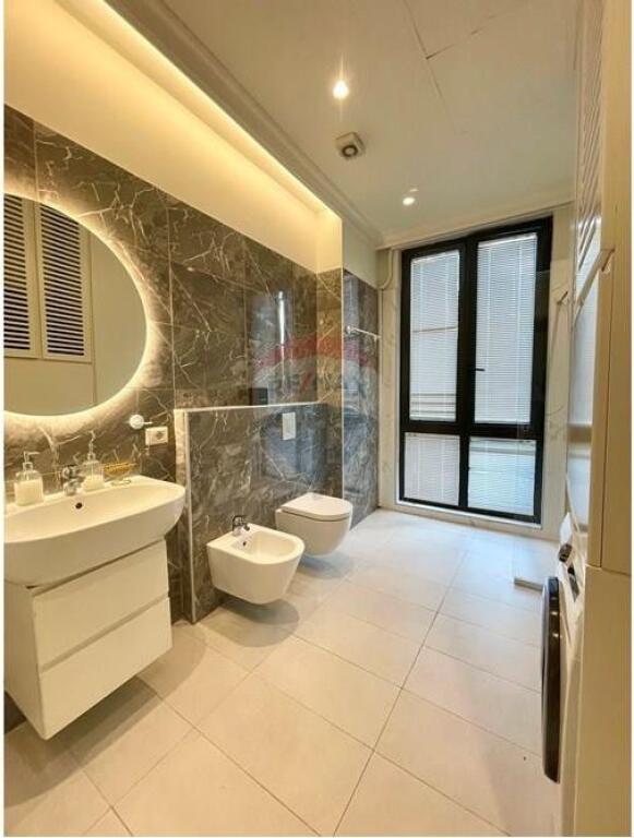 APARTAMENT 2+1+2 PLUS PARKIM ME QIRA TE PARK GATE!