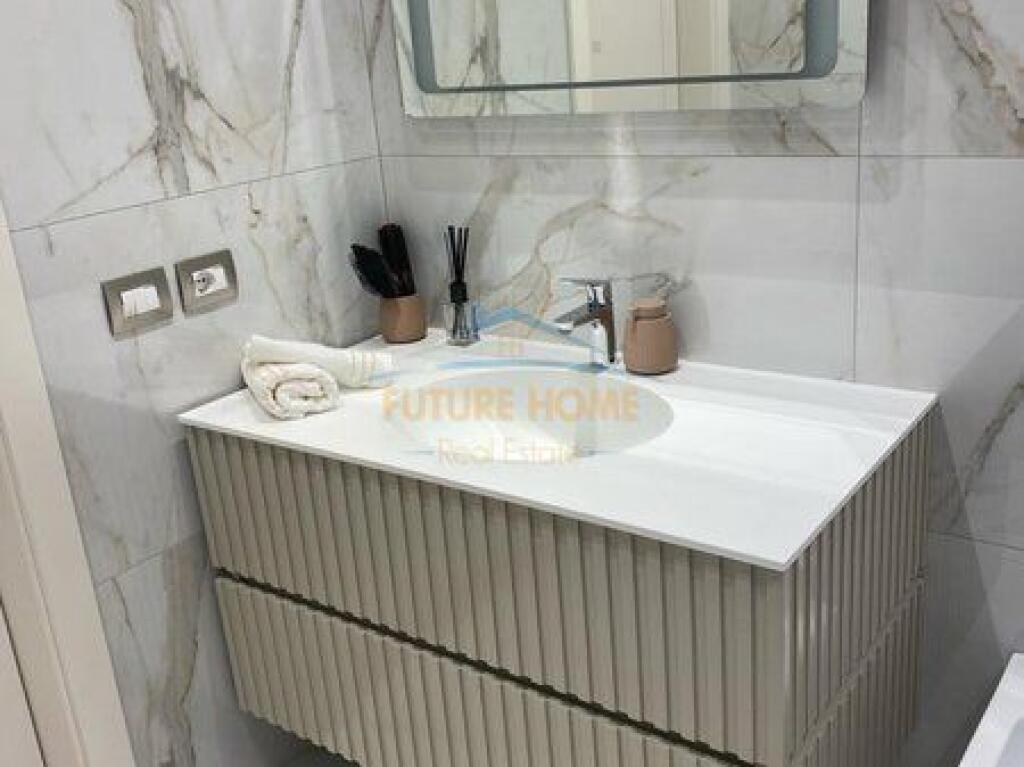 Shitet Apartament Luxury 3+1+2, Fusha e Aviacionit ,Tirane