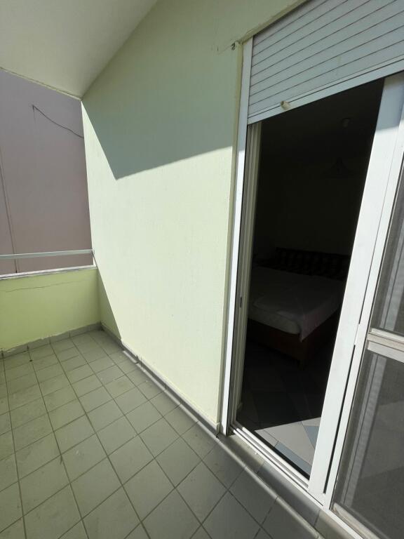 SHITET APARTAMENT 1+1 PRAN HOTEL ADRIATIK MUNDESI PER GARAZHD +15,000 EURO