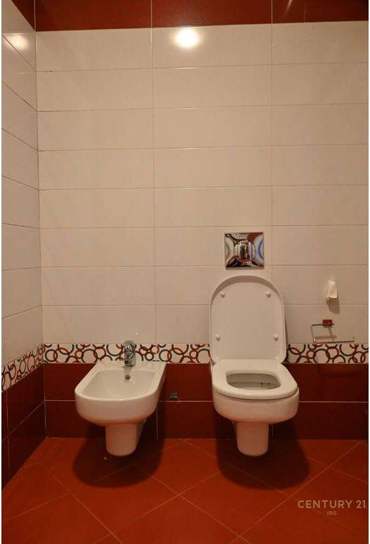 Apartament 3+1 me qera në Kompleksin Delijorgji, Tiranë 1,300 € /Muaj