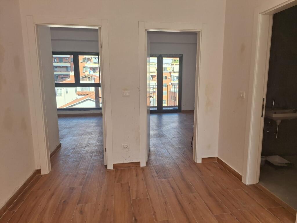 Zyre me Qera Tirana Garden Building📍Rruga Kavajes