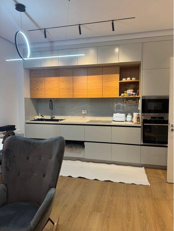 Qera, Apartament 2+1 Foleja e Gjelber Zogu i Zi