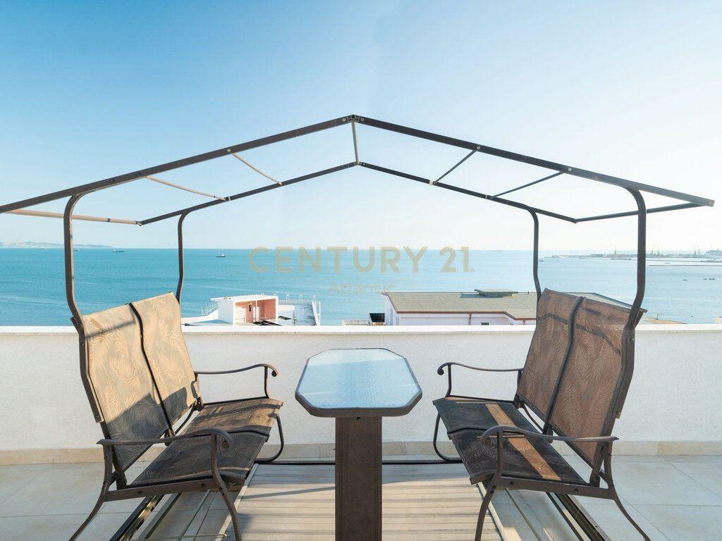 APARTAMENT 3+1+2T ME VERANDË 160 m² – PLAZH, DURRËS