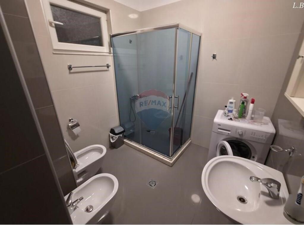 Apartament - Për Qira - Selita e Vjetër, Tiranë !!!! (ID: 530221059-424)