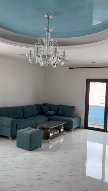 Jepet me qera apartament 2+1 te Rruga e Durresit