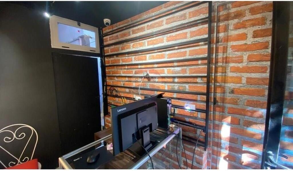 SHOP FOR RENT BEHIND THE AMERICAN EMBASSY