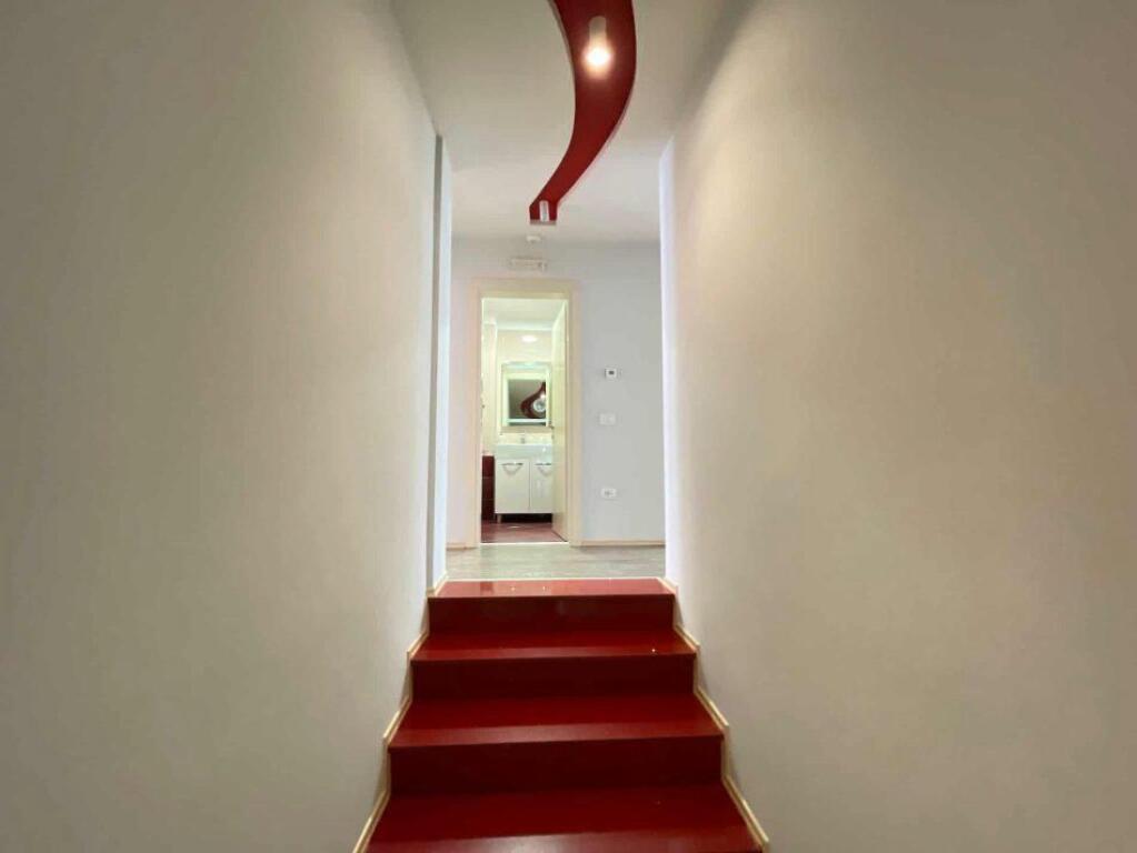 🏡 Penthouse for sale – Peti Street, “Ferrari Complex”, Dry Lake