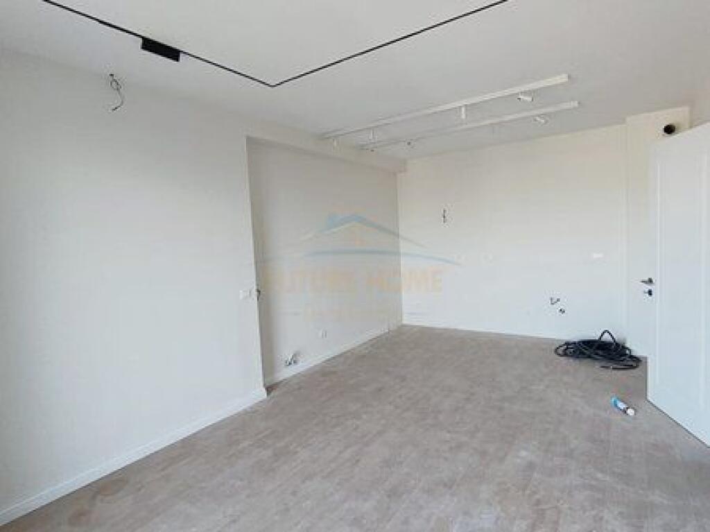 Shitet, Apartament 2+1, Jordan Misja, Tiranë.