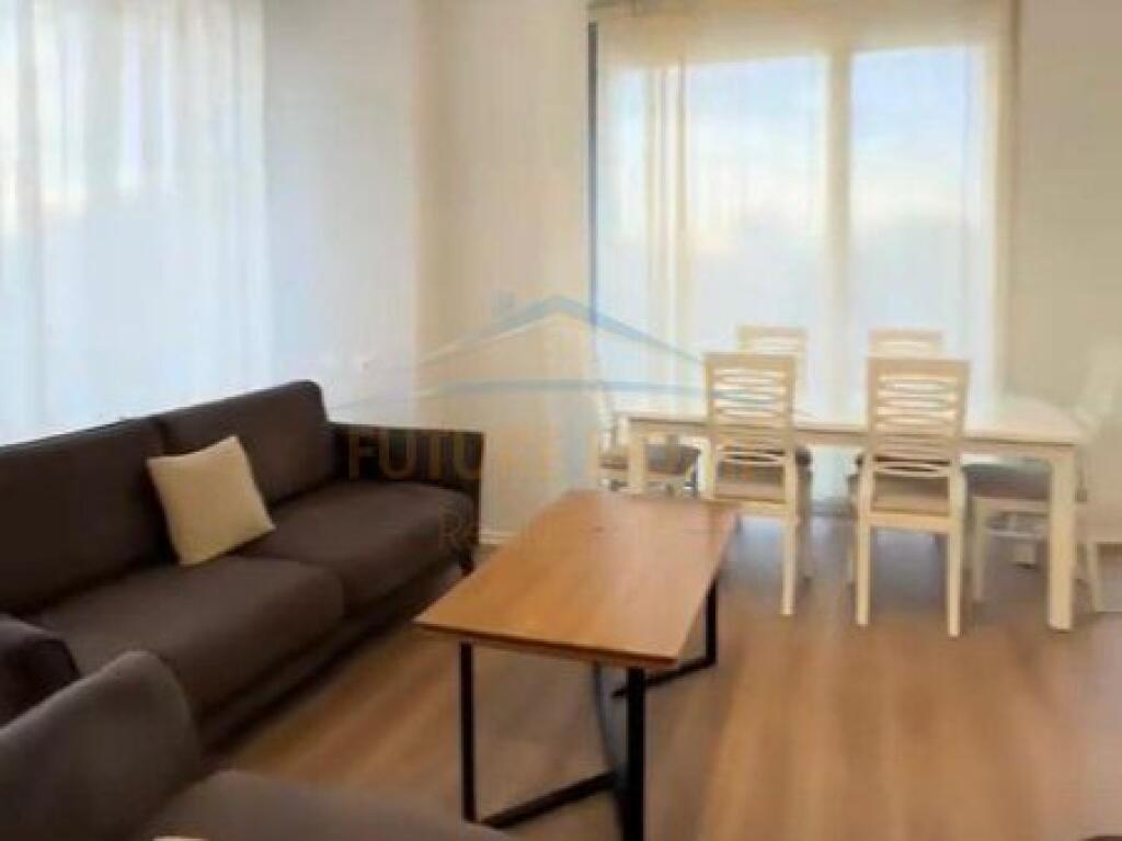 Shitet, Apartament 2+1+2, Rruga e Dibrës, Prane Gjimnazit Partizani,Tiranë