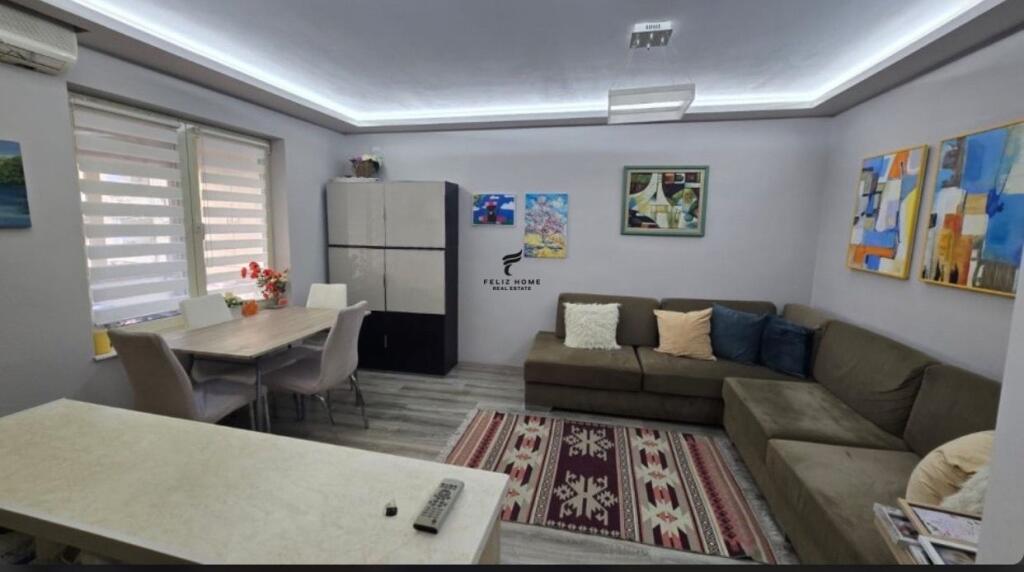 APARTAMENT ME QERA 2+1 SHKOLLA E BALETIT 65.000 LEKE