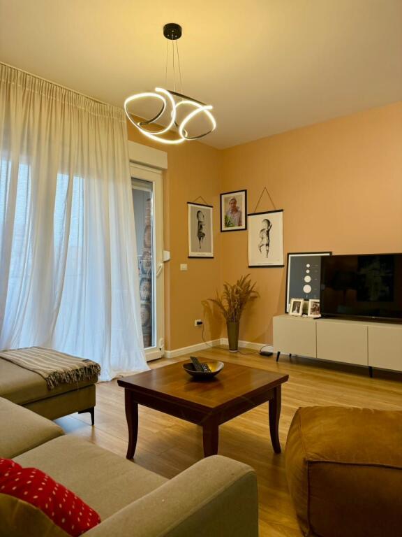 2+1 in affitto in via Barrikadave