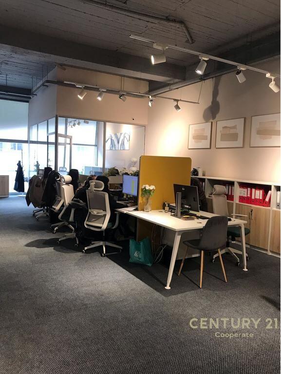 WE RENT MODERN OFFICE IN THE CONDOR COMPLEX, TIRANA
