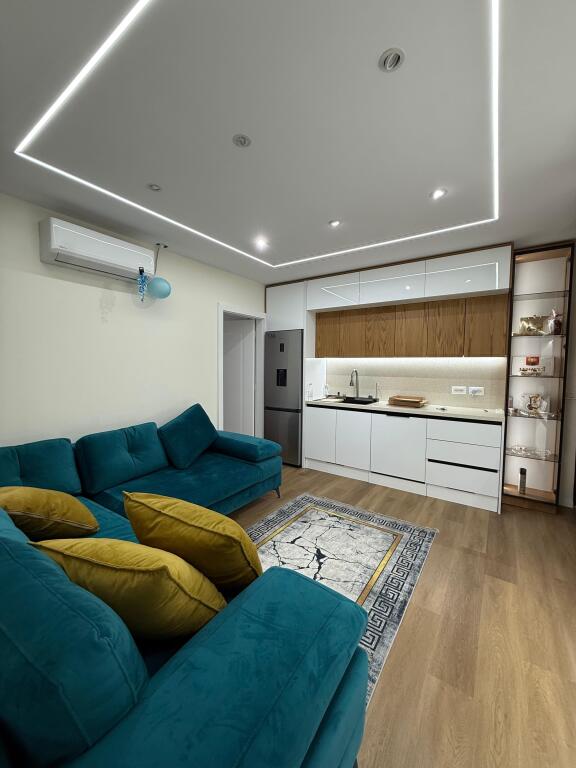 🏠JEPET ME QIRA Apartament 2+1  📍Ish Fusha e Aviacionit 💶 Çmimi : 65.000 Leke/Muaj