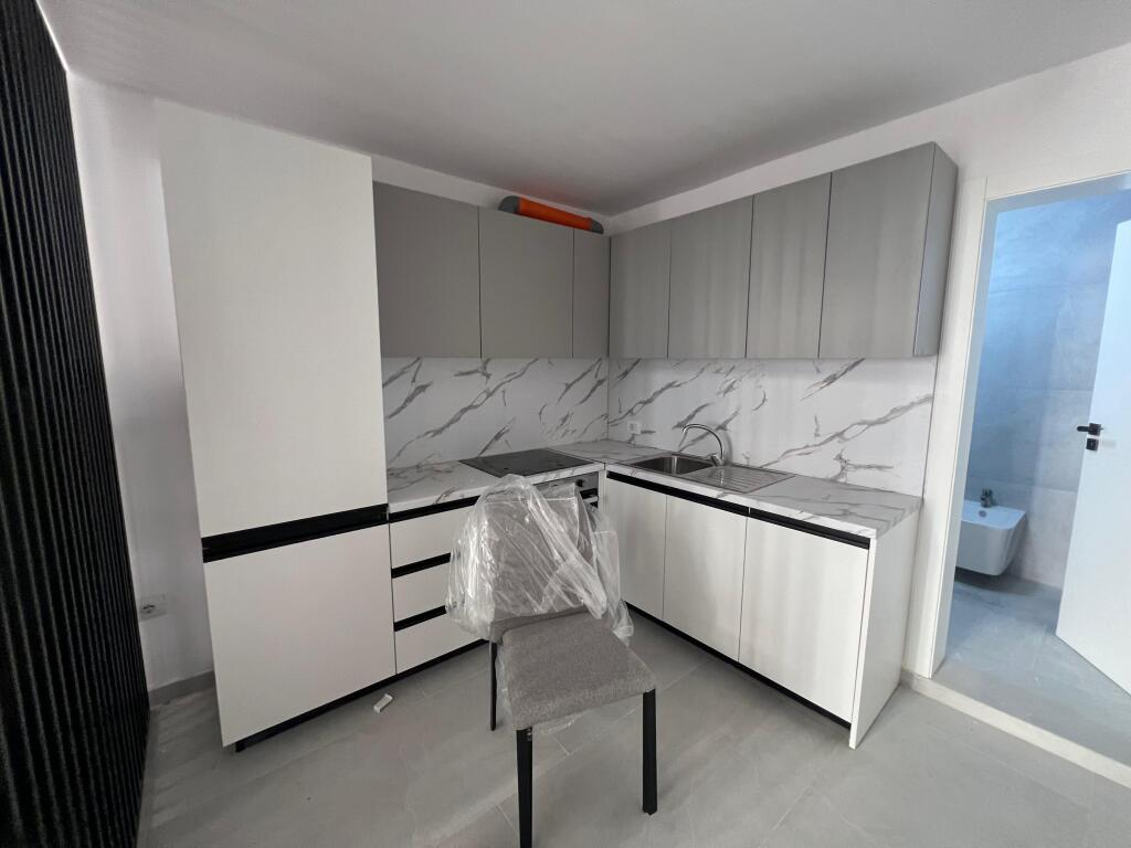 Duplex per shitje ne Lungomare