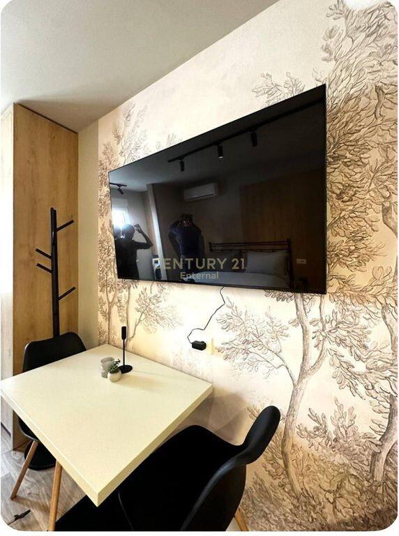 Studio per Qera Qender!