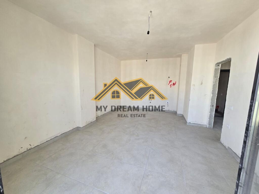 GOLEM, SELLING APARTMENT 1+1 AT LIBURNA RESIDENCE!