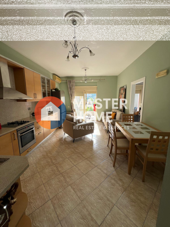 Apartament 2+1 me qera – Rruga Hajredin Haxhiraj, Vlorë