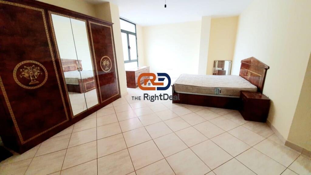 Tek Stacioni Trenit, Shitet Apartament 3+1+2, Mundesi Ideale Per Ndarje!!