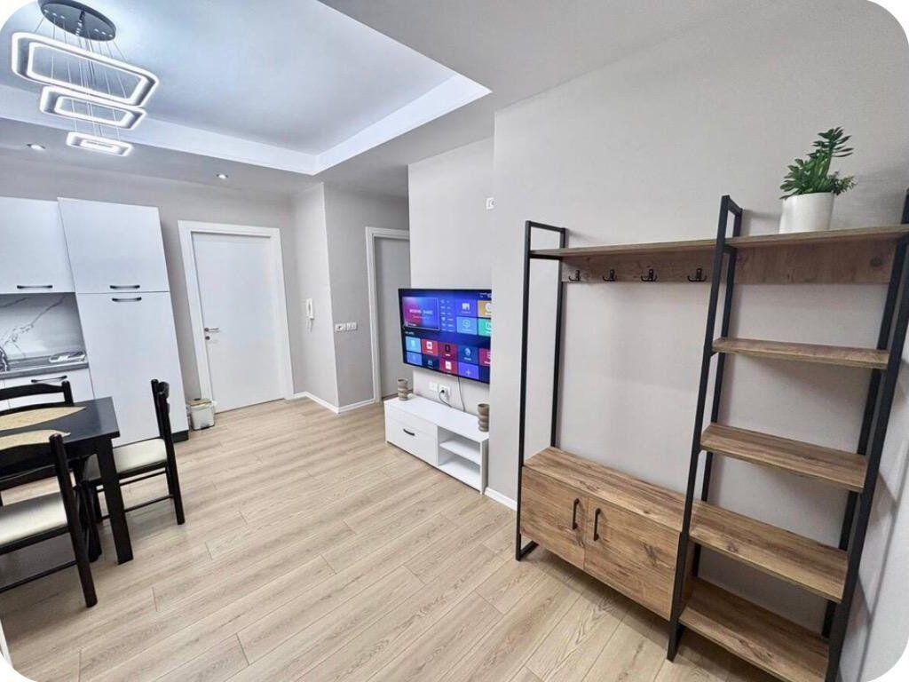 Apartament 2+1 Me Qira në Restorant Durrësi, Tiranë - 800€ 800 € /Muaj