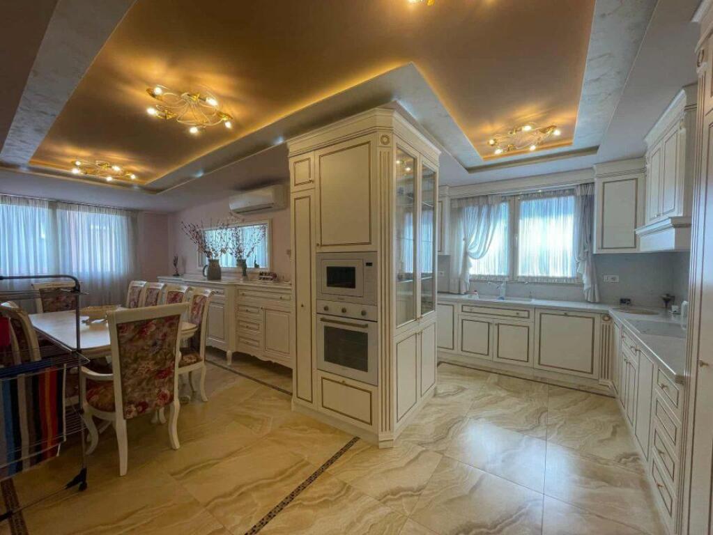 🏡 Penthouse for sale – Peti Street, “Ferrari Complex”, Dry Lake