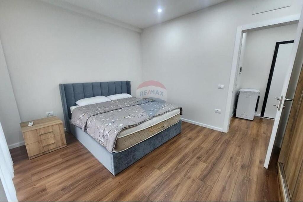 Apartament 1+1 per qira, Pazari i Ri