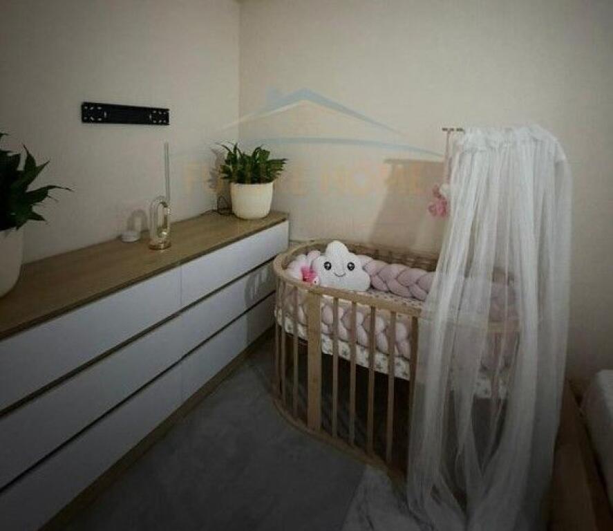 Shitet apartament 2+1 te Kompleksi Tom Doshi, Shkoze