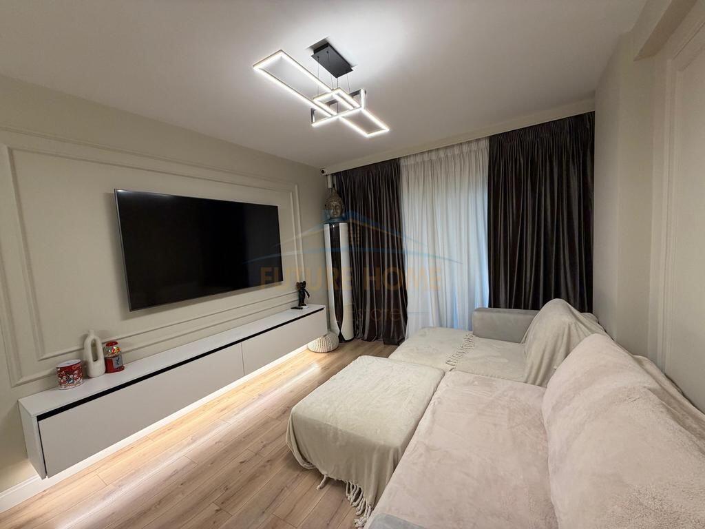 Shitet Apartament 2+1+2 Niku Construction Komuna E Parisit