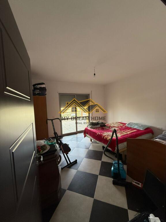 SHITET SUPER APARTAMENT 2+1+2 VERAND TEK KOMPLEKSI EKA NE PLAZH!
