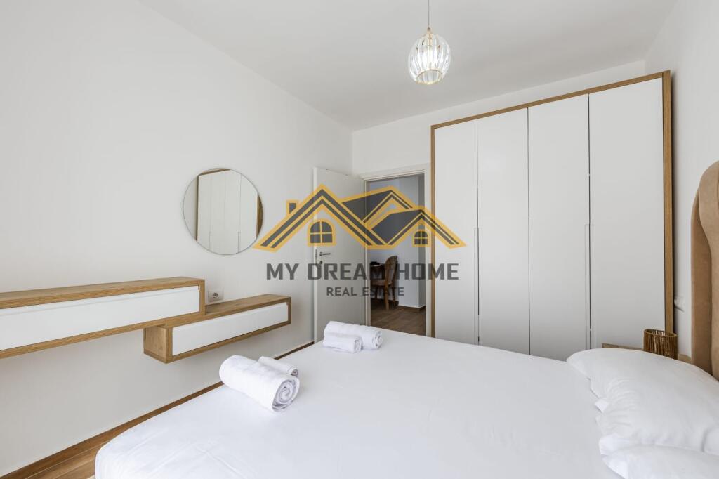 SHITET SUPER APARTAMENT NE GOLEM!