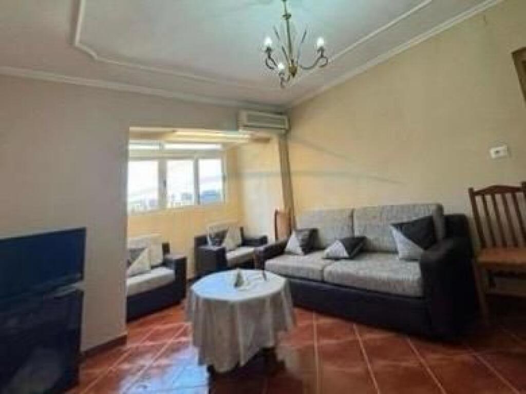 📍 Apartament 1+1 në Shitje – Pazari i Ri, Tiranë