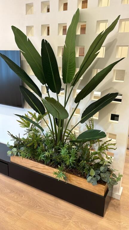 📍 Liqeni i Thatë – Jepet me qira apartament 3+1