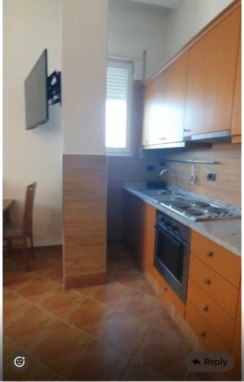 1+1, i mobiluar,kat 4 ashensore te blloku i ambssadave,600 mije leke