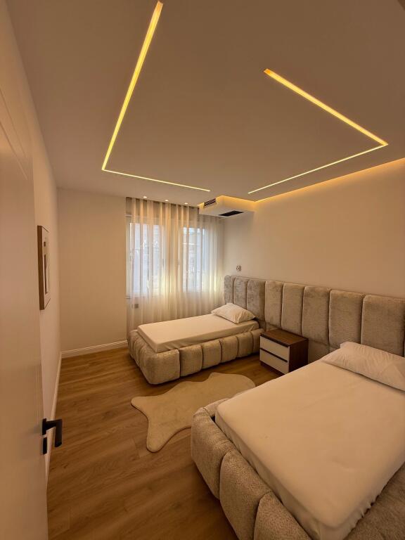 Jepet apartament me qira 2+1+2 Rruga e Kosovarve