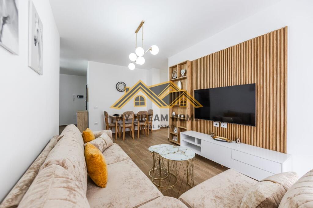 SHITET SUPER APARTAMENT NE GOLEM!