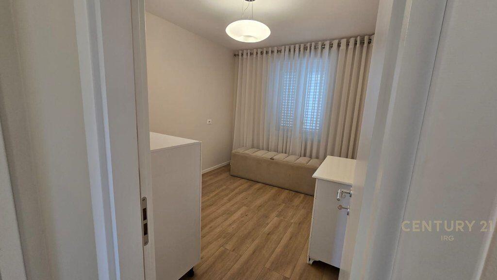 APPARTAMENTO 2+1 IN AFFITTO, VICINO A MYSLYM SHYRI! 850 €