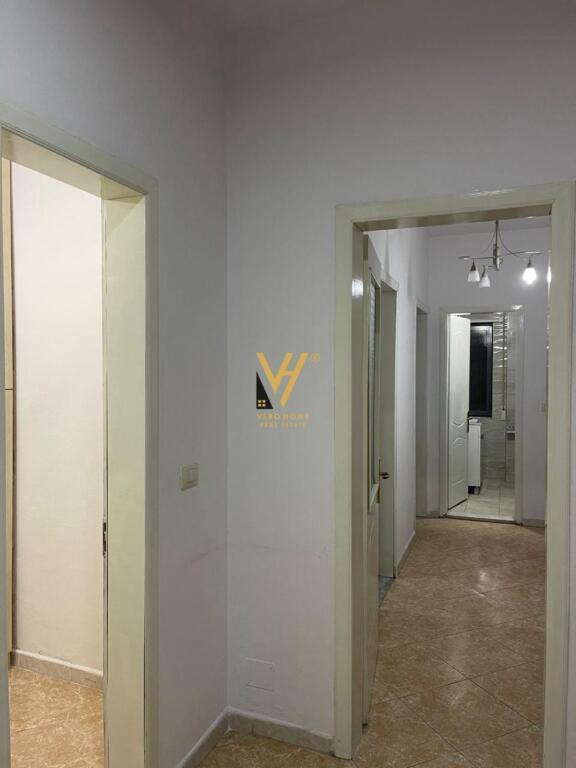 JEPET APARTAMENT 2+1+2+BLK ME QIRA TE KOMUNA E PARISIT 75.000 LEKE