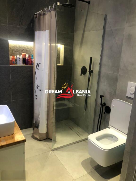 Jepet me qera apartament 2+1 tek Komuna Parisit – Tiranë (ID 42215062)